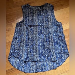 Banana Republic Factory Blue Chevron Print Sleeveless Top